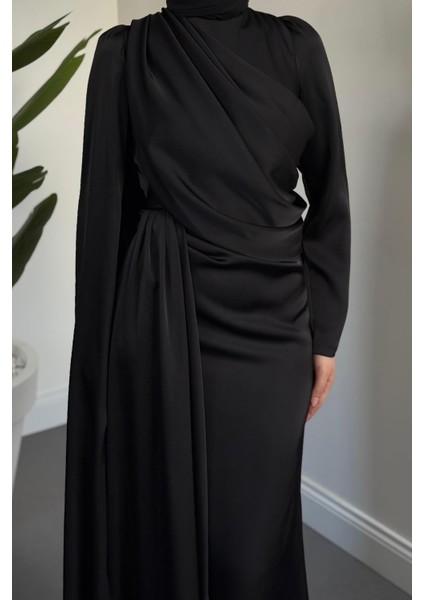 Morley Pelerinli Drapeli Saten Balık Abiye Siyah indirimleri