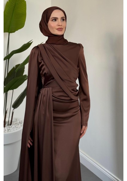 Morley Pelerinli Drapeli Saten Balık Abiye Kahverengi modelleri