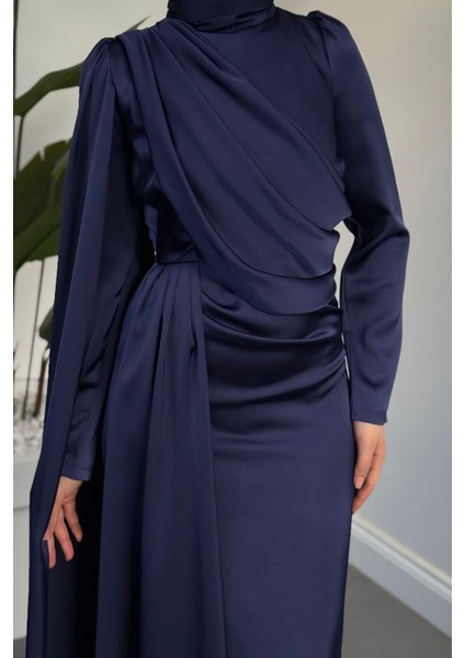 Morley Pelerinli Drapeli Saten Balık Abiye Lacivert fırsatları