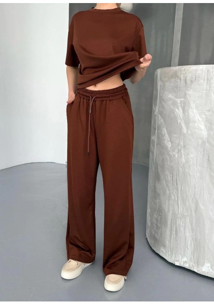 Osy Modal Yumuşak Dokulu Kumaş Kısa Kollu Bluz Rahat Pantalon Ikili Takım- Kahverengi
