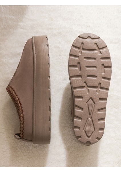 Yeni Sezon Süet Görünümlü Kadın Ev Terliği fırsatları