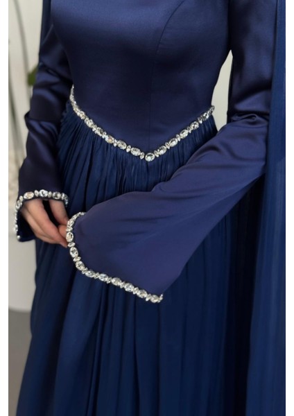 Nuvell Beli ve Kol Ucu Taşlı Abiye Lacivert fırsatları