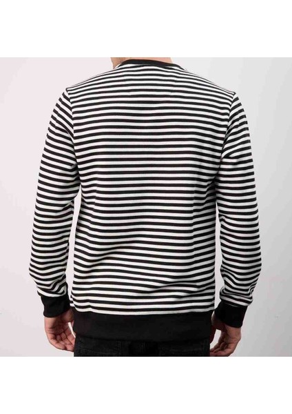 Bisiklet Yaka Çizgili Sıyah Arma Regular Fıt fiyatları