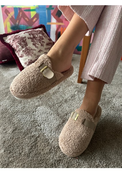 Kadın Sessiz Taban Yumuşak ve Hafif Kemerli Peluş Ev Terliği modelleri