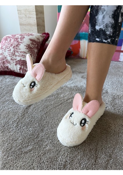 Kadın Sessiz Taban Çok Yumuşak ve Hafif Tavşan Desen Peluş Ev Terliği modelleri