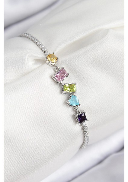 Bfs Pirinç Renkli Zirkon Taşlı Geometrik Model Gümüş Renk Kadın Bileklik