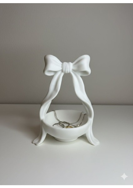 Beyaz Renk Fiyonk Takı Kutusu Dekor