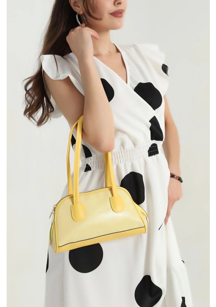 Sarı Parlak Kırışık Dokulu Fermuarlı Kadın El ve Kol Çantası