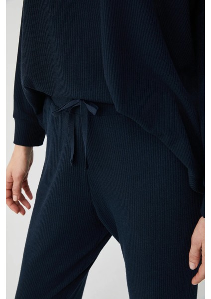 Yumuşak Dokulu Termal Fitilli Kumaş Uzun Kol Kadın Pijama Takım 9934 modelleri