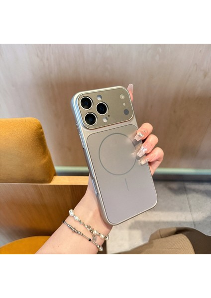 iPhone 15 Uyumlu Magsafe Özellikli 17 Görünümlü Kamera Korumalı ''ag Glass'' Premium Kılıf