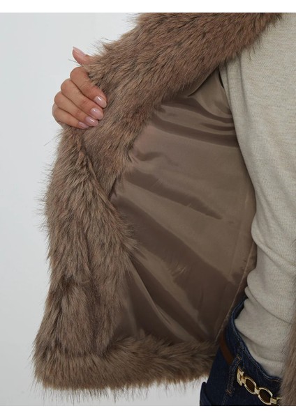 Lcwaıkıkı Classic Kahverengi Gömlek Yaka Kadın Kürk Mont fırsatları