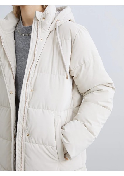 Xsıde Bej Kapüşonlu Kadın Şişme Mont modelleri