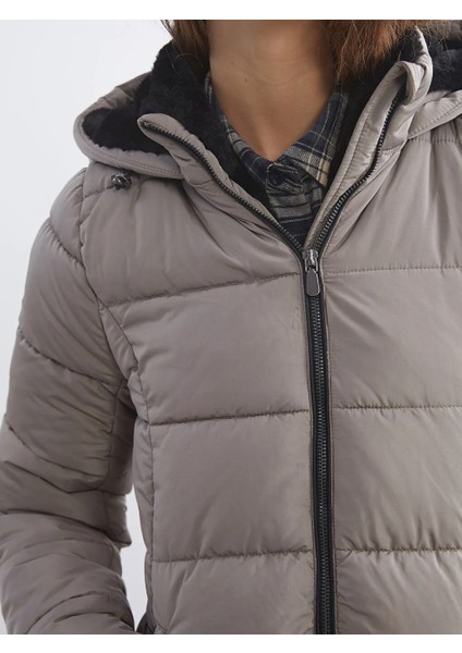 Xsıde Kahverengi Kapüşonlu Kadın Şişme Mont modelleri