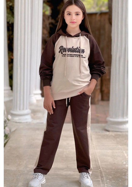 Yazı Desenli Kapşonlu Kahverengi Renk Kız Çocuk Takım