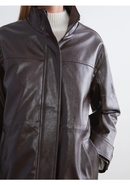 Lcwaıkıkı Classic Kahverengi Dik Yaka Oversize Kadın Deri Görünümlü Mont fırsatları