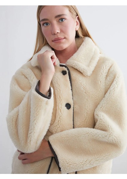 Lcwaıkıkı Classic Ekru Gömlek Yaka Oversize Kadın Pelüş Mont