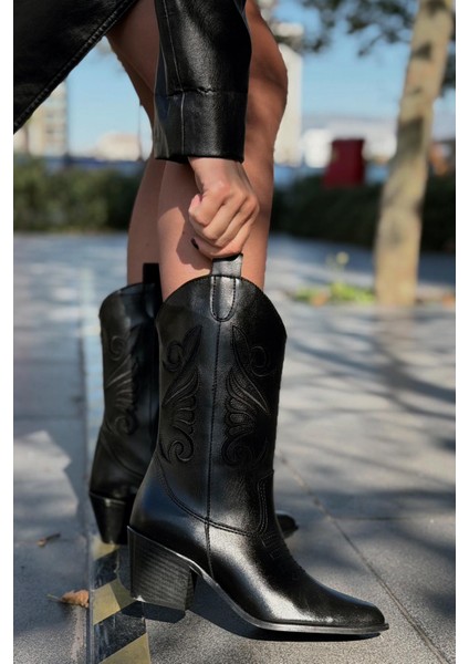 Jorny Kadın Kovboy Çizme Siyah Mat Deri