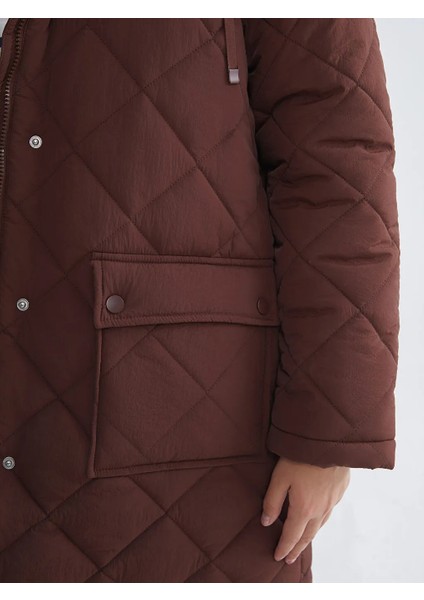 Lcw Modest Kahverengi Kapüşonlu Kapitone Oversize Kadın Şişme Mont modelleri