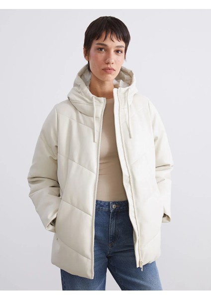 Lcw Vision Ekru Kapüşonlu Kadın Deri Görünümlü Mont