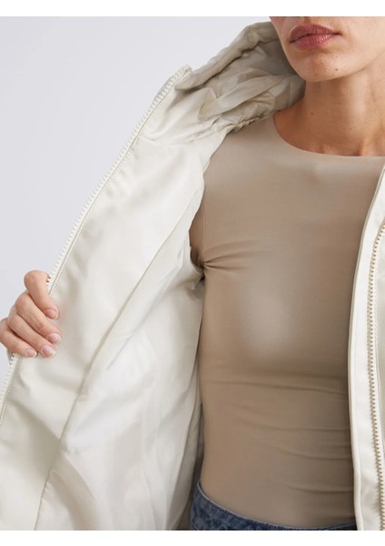 Lcw Vision Ekru Kapüşonlu Kadın Deri Görünümlü Mont fırsatları