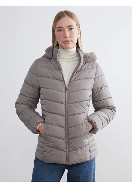 Lcwaıkıkı Classic Kahverengi Kürklü Kapüşonlu Kadın Şişme Mont