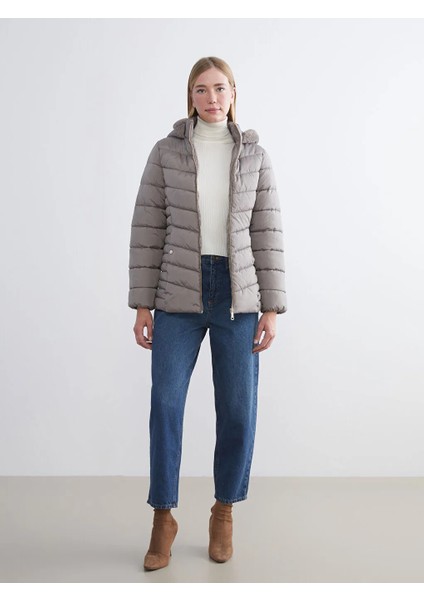 Lcwaıkıkı Classic Kahverengi Kürklü Kapüşonlu Kadın Şişme Mont fiyatları