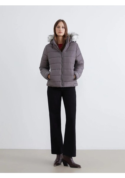Lcw Eco Antrasit Kürk Kapüşonlu Kadın Şişme Mont fiyatları