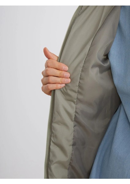 Lcw Vision Haki Kapüşonlu Kadın Şişme Mont fırsatları