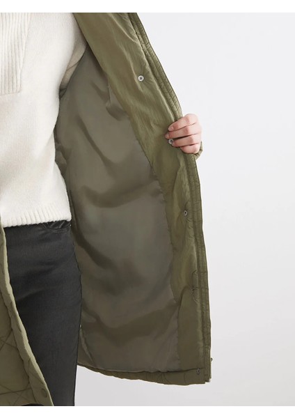 Lcw Modest Haki Kapüşonlu Kapitone Oversize Kadın Şişme Mont fırsatları