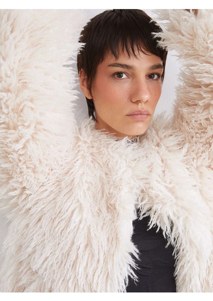 Lcw Vision Ekru Bisiklet Yaka Kadın Kürk Mont fırsatları