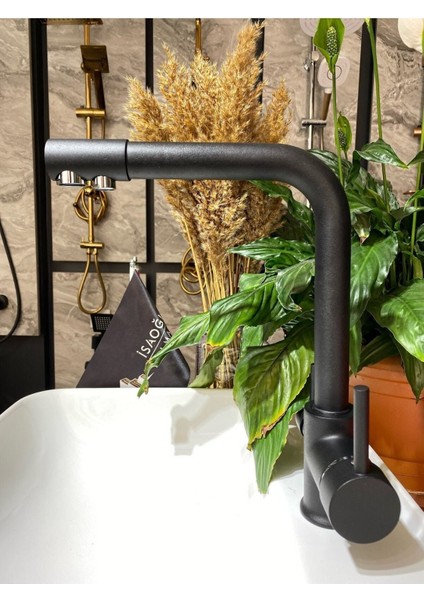 Arıtmalı Siyah Mutfak Bataryası 3 Yollu Arıtıcılı Mat Siyah Eviye Musluğu Siyah Batarya