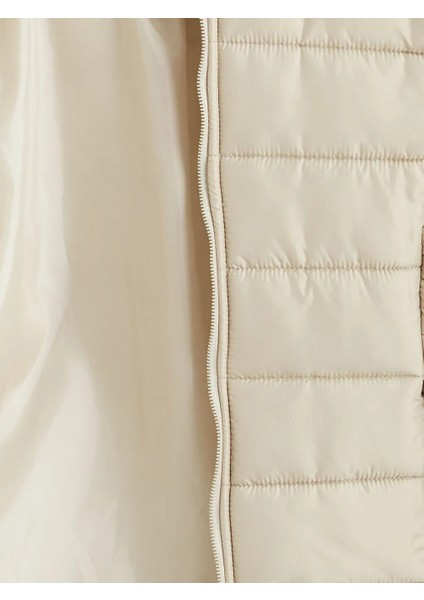 Lcw Eco Bej Kürk Kapüşonlu Kadın Şişme Mont fırsatları