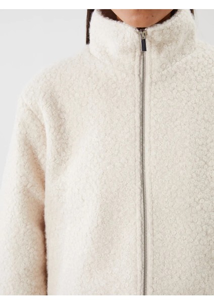 Lcwaıkıkı Classic Ekru Dik Yaka Kadın Pelüş Mont modelleri