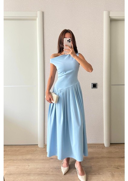 Kayık Tek Kolu Düşük Yaka Tasarım Pinterest Muadil Bele Oturan Piliseli Geniş Kloş Çan Midi Boy Etek Elbise fiyatları