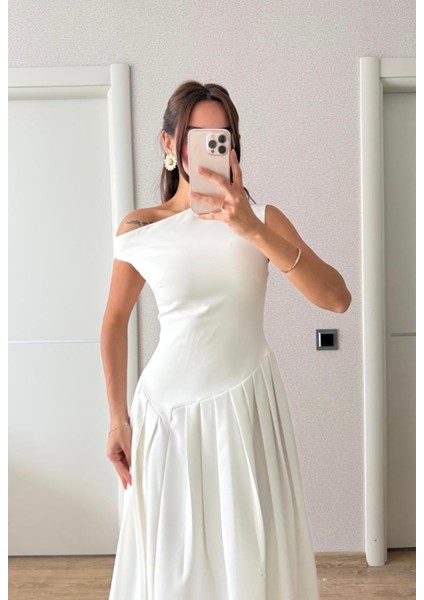 Kayık Tek Kolu Düşük Yaka Tasarım Pinterest Muadil Bele Oturan Piliseli Geniş Kloş Çan Midi Boy Etek Elbise fiyatları