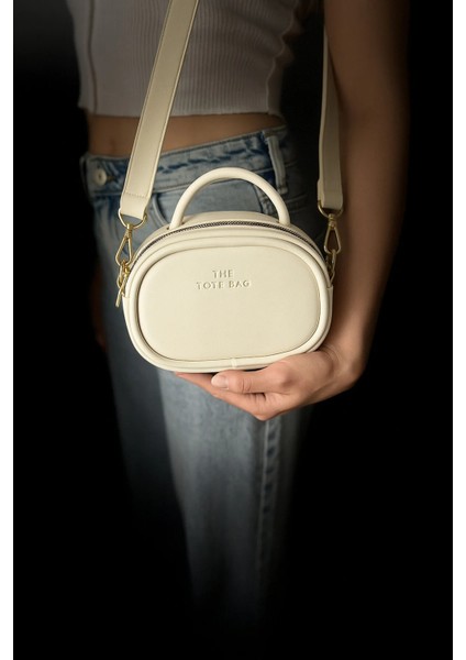 Oval Form Mini Çapraz Omuz Çantası fiyatları