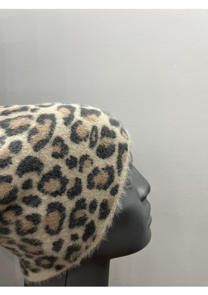 Kadın Yumuşacık Leopar Desenli Akrilik Kumaş Saçaklı Tüylü Bere – Sıcak Tutucu Kışlık Şapka modelleri