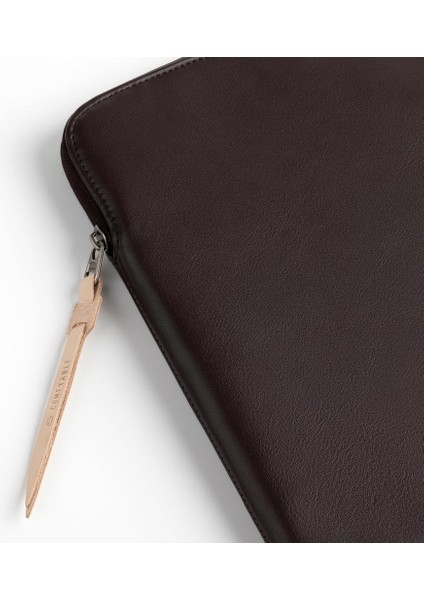 Suya Dayanıklı MacBook Air/pro Laptop Kılıfı - M5/m4/m3/m2/m1 Uyumlu - Çikolata fırsatları