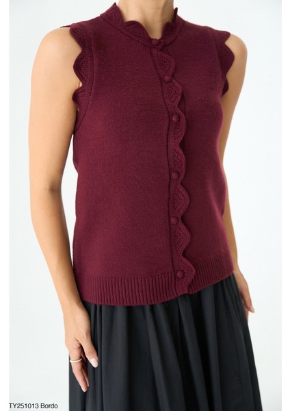 Kadın Yuvarlak Yaka Fırfır Detaylı Triko Yelek fiyatları