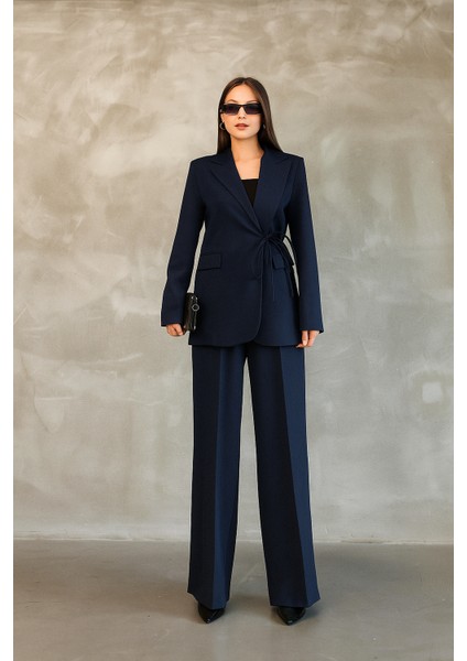 Kadın Lacivert Yandan Bağlamalı Blazer Ceket Pantolon Takım