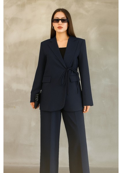 Kadın Lacivert Yandan Bağlamalı Blazer Ceket