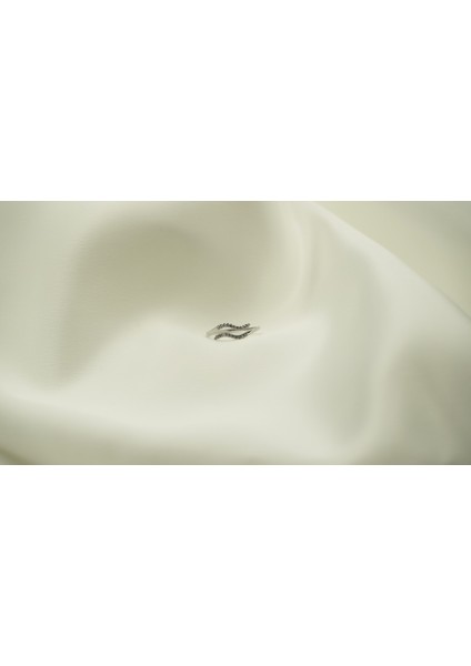 Çelik Silver Sara Asimetrik Yüzük modelleri