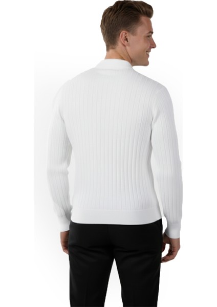 Erkek Beyaz Polo Yaka Fitilli Triko Kazak – %100 Pamuk, Esnek Dokulu, Modern Kalıp 2605305 indirimleri