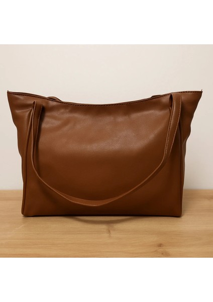 Geniş Şık Kadın Deri Omuz Çantası