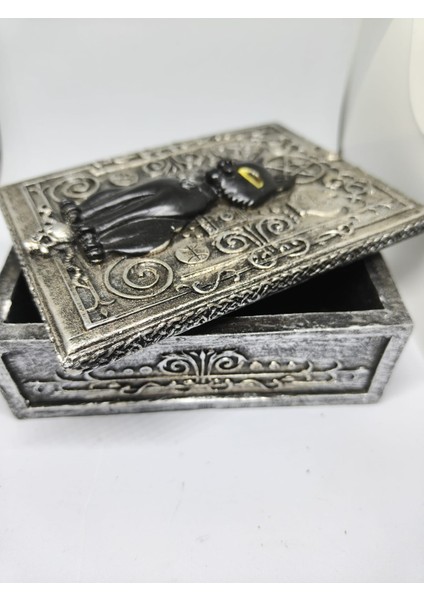 Mistik Siyah Kedi Kabartmalı Dekoratif Kutu fırsatları