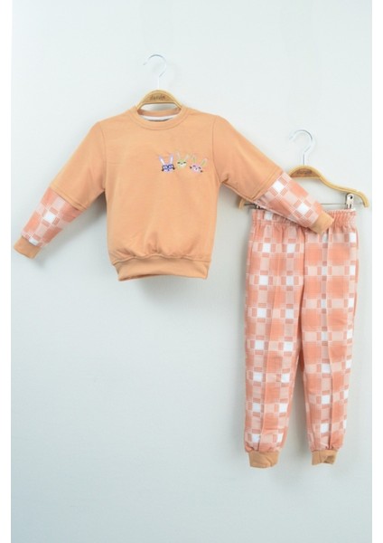 Somon Rengi Ekose Kollu ve Tavşan Nakışlı Kız Çocuk Takımı