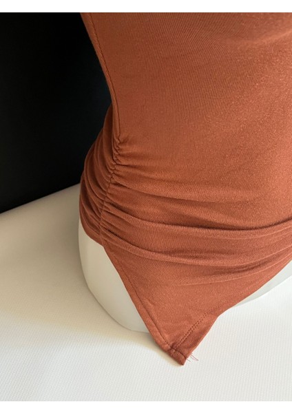 Kadın Farklı Renklerde 2'li Paket Kolsuz Boğazlı Asimetrik Kesim Fit Elbise indirimleri