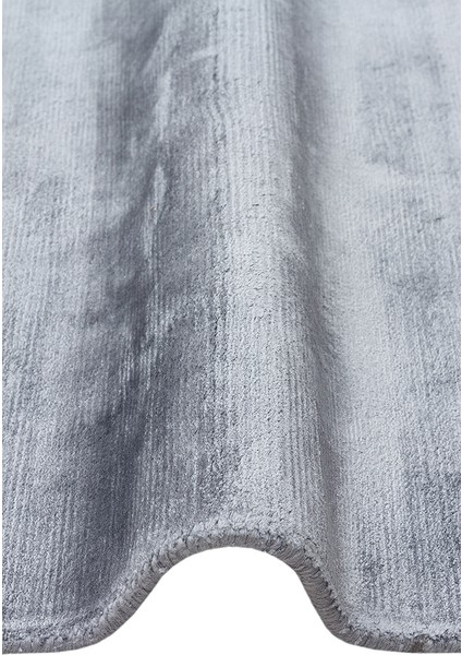 Pier Charcoal, El Dokuma Teknikleri ile %100 Naturel Viskondan Üretilen Sade Tek Renk Salon Halısı