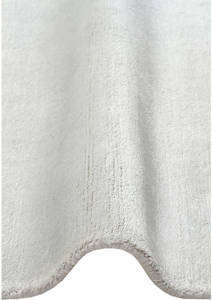 Pier Silver, El Dokuma Teknikleri ile %100 Naturel Viskondan Üretilen Sade Tek Renk Salon Halısı indirimleri