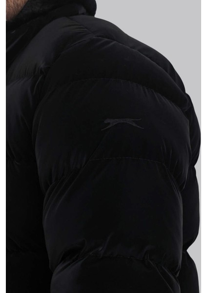 1013 Parlak Kadife Görünümlü Elyaf Dolgulu Erkek Mont – Siyah modelleri